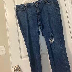 Size 20w Levi’s Boyfriend Crop Jeans